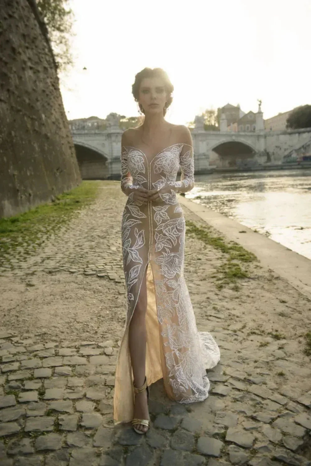 Boho Mermaid Wedding Dress Sweethear Off Shoulder Long Sleeves Illusion Backless Tulle Appliques Beach Party dress for Bridal