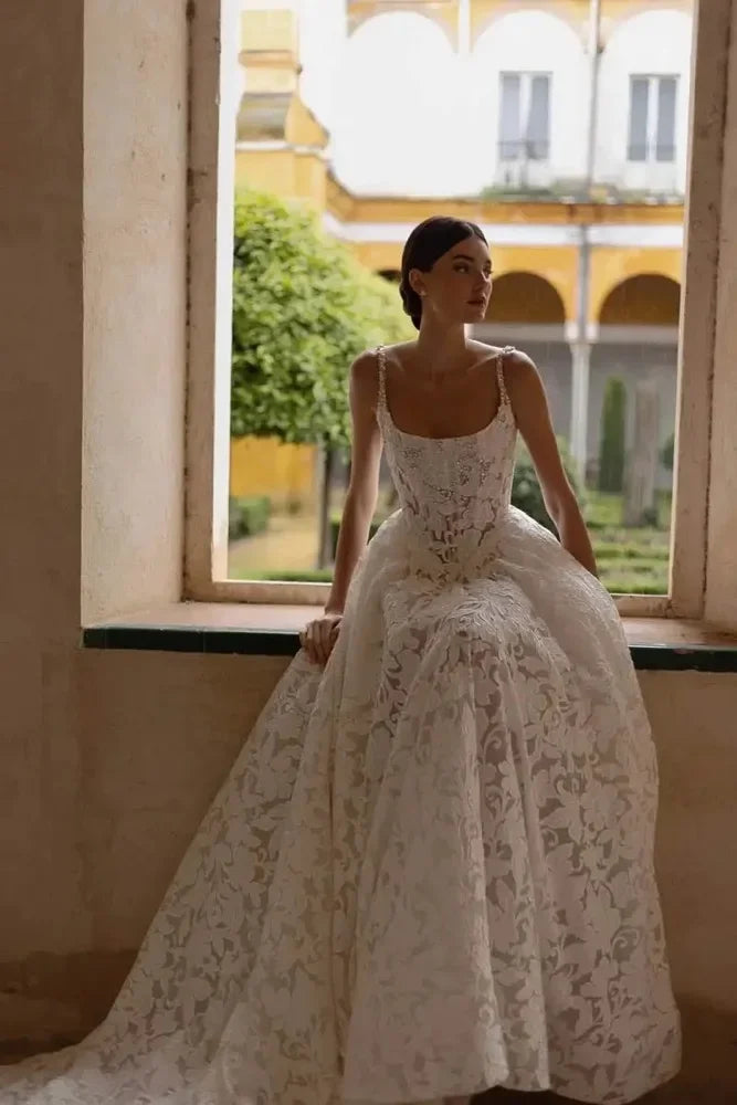 Customized Lace Wedding Dresses Spaghetti Straps Women Robe Sleeveless Bridal Gown Square Collar Vestidos Vestido De Novia
