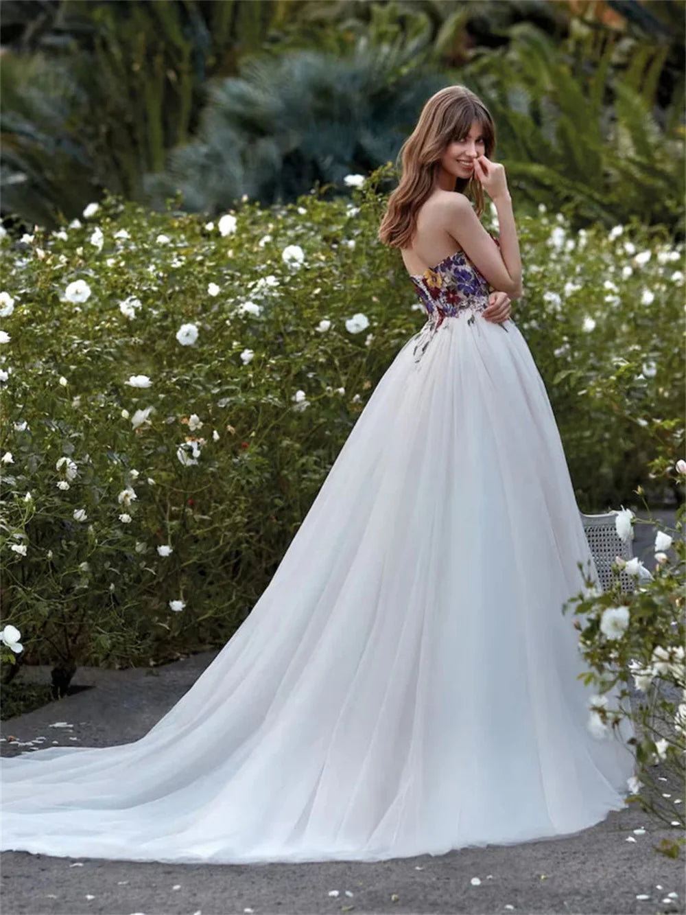 Kyoto Customized Exquisite Colorful Flowers Strapless Wedding Dress A-line Tulle vestidos de novia Chapel Train Evening Dresses