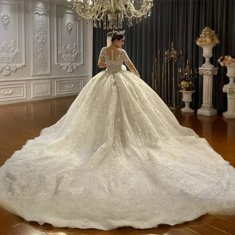 Customzied Royal Lace Applique Wedding Dress Luxury Sheer neck Bridal Gown Elegant Long Sleeves Vestido de novia