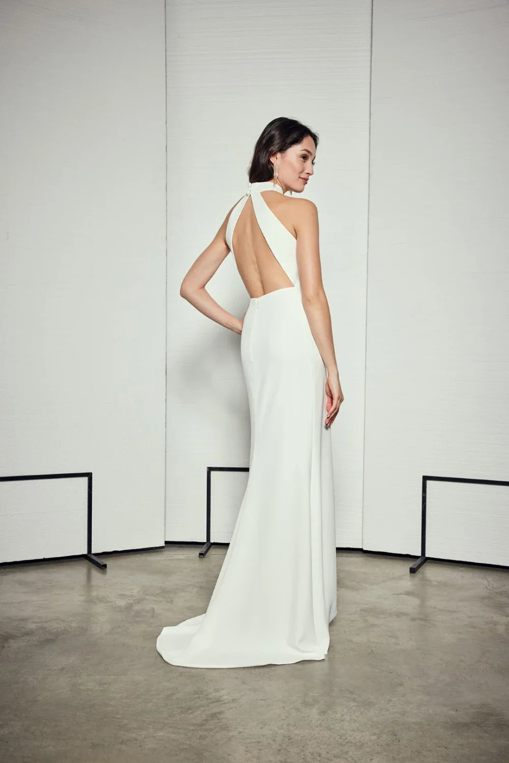 Crepe Mermaid Wedding Dresses Halter Sleeveless Backless Simple Bridal Dresses Modern Wedding Party Dresses Customized