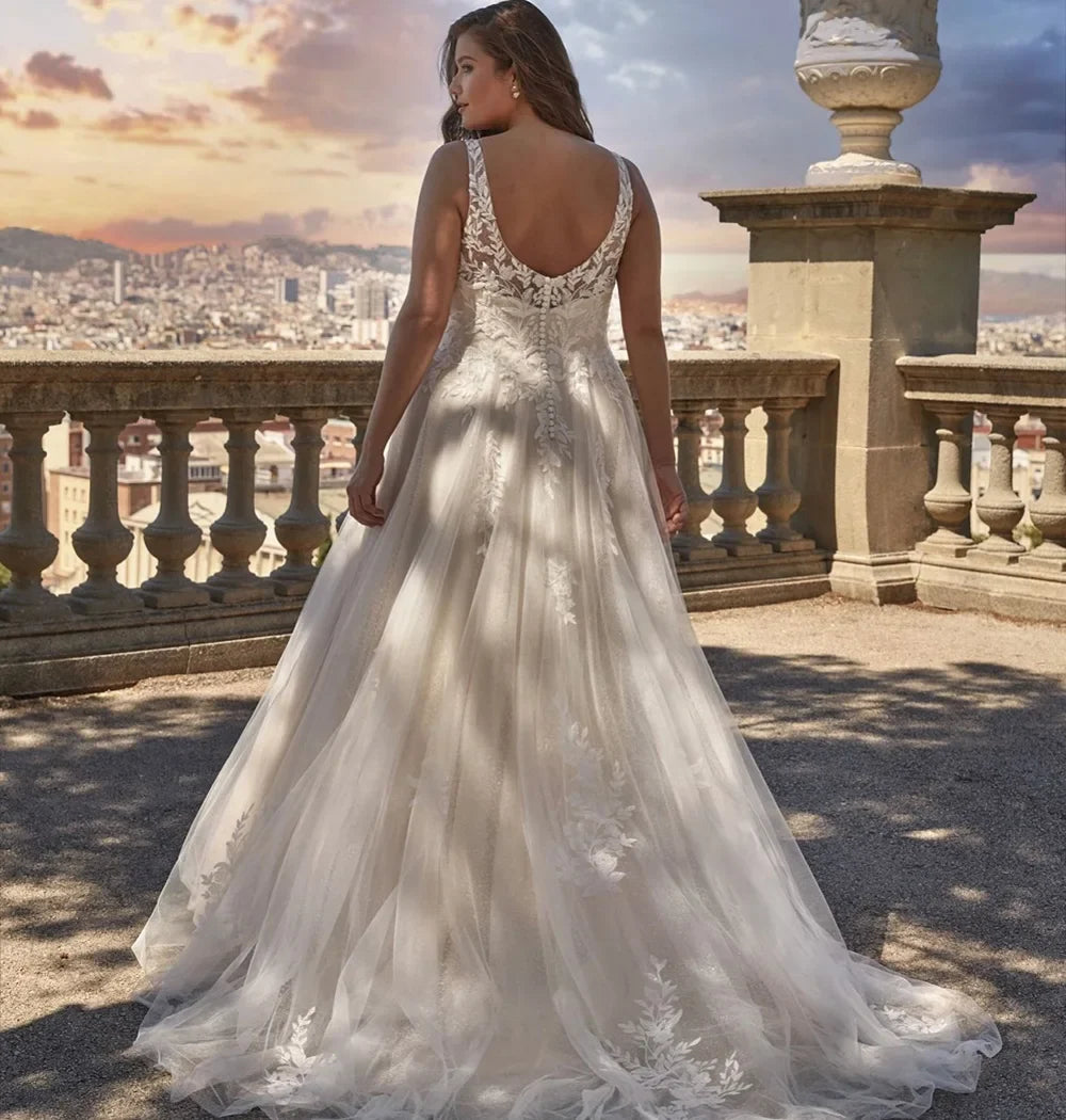 Vintage Lace Wedding Dresses Side Split Tulle A-Line Applique Boho Bride Gowns Backless Plus Size Bridal Dress Customized