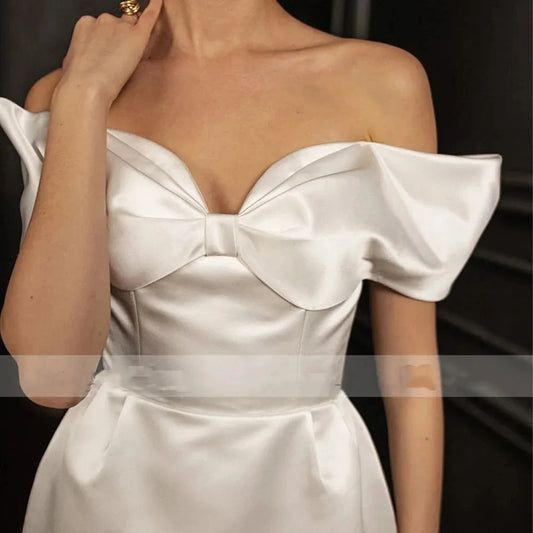 Simple classic A-line pleated sexy short sweetheart off-the-shoulder wedding dress New fashion custom beach bridal dress