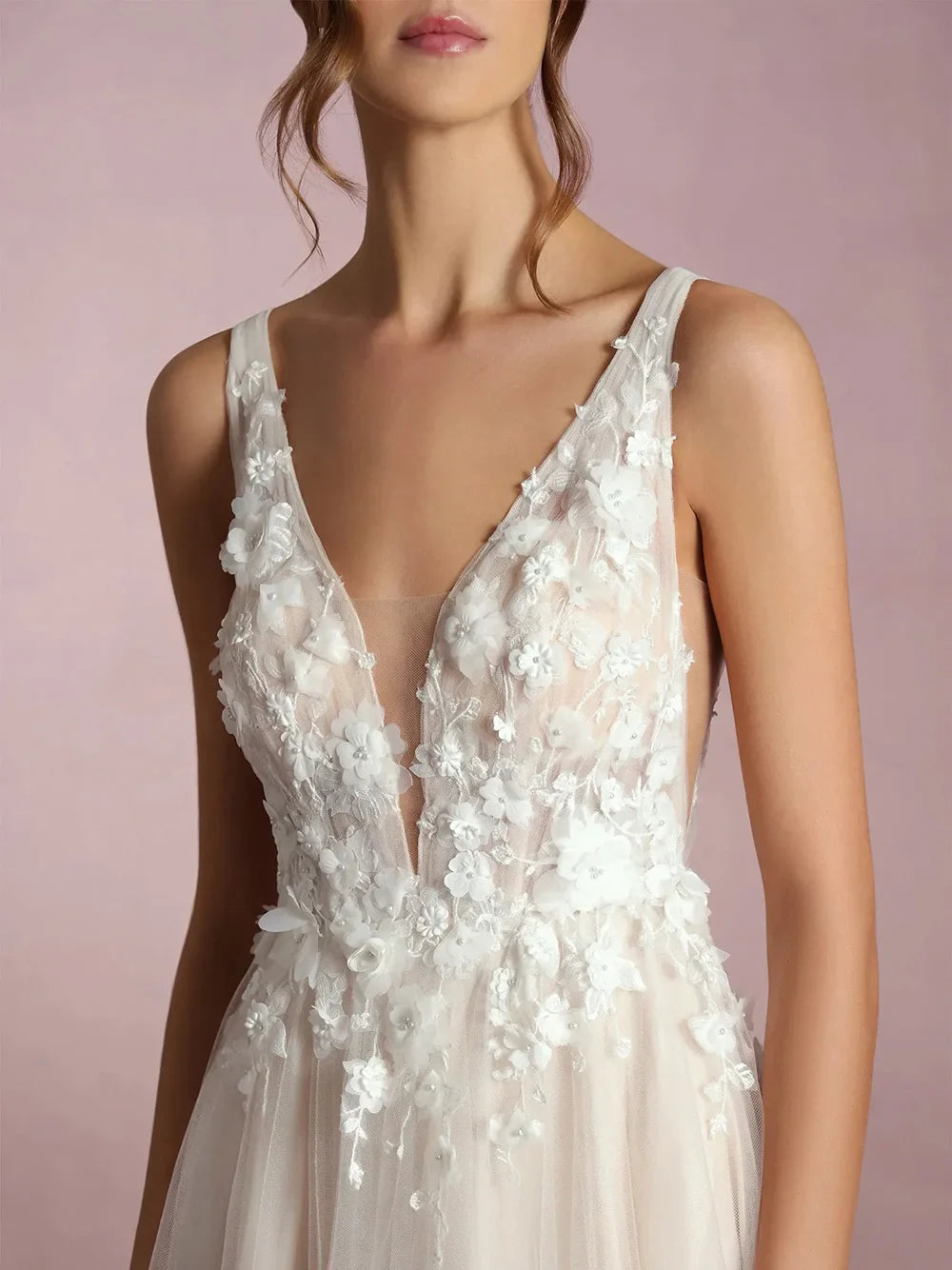 A-Line Tulle Wedding Dresses V Neck 3D Floral Backless Brides Dresses Appliques Illusion Romantic Bridal Gown Customized