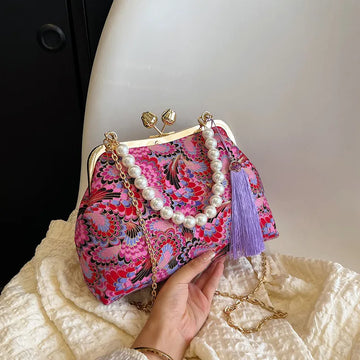 New Luxury Embroidered Women Retro Handbag Evening Clutch Bag Design Ladies Wedding Evening Party Handbag Dinner Bag