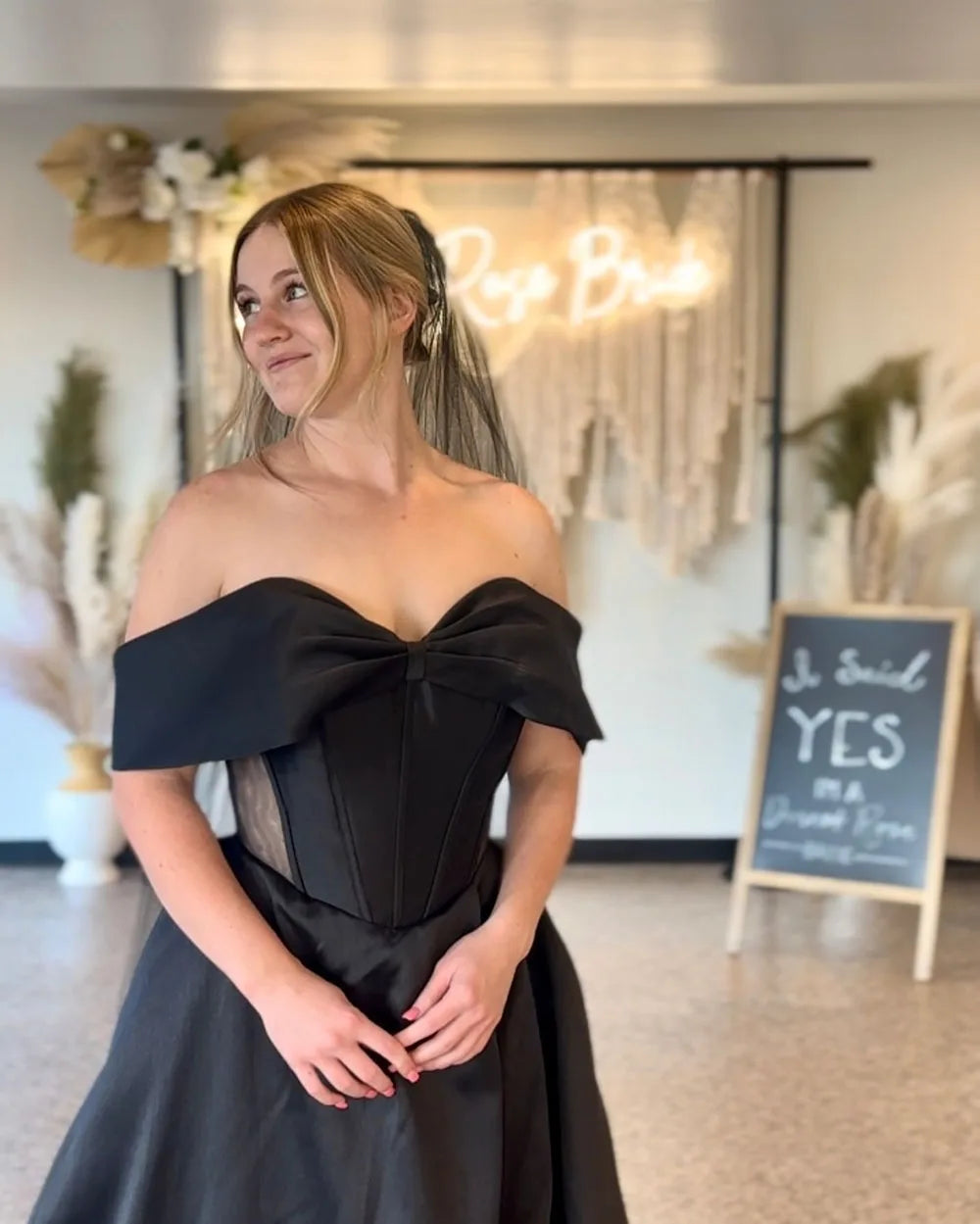 Elegant Black Off Shoulder Corset Formal Evening Gown with Bow Side Slit Satin Ball Gown Bridesmaid Party Dress Customized