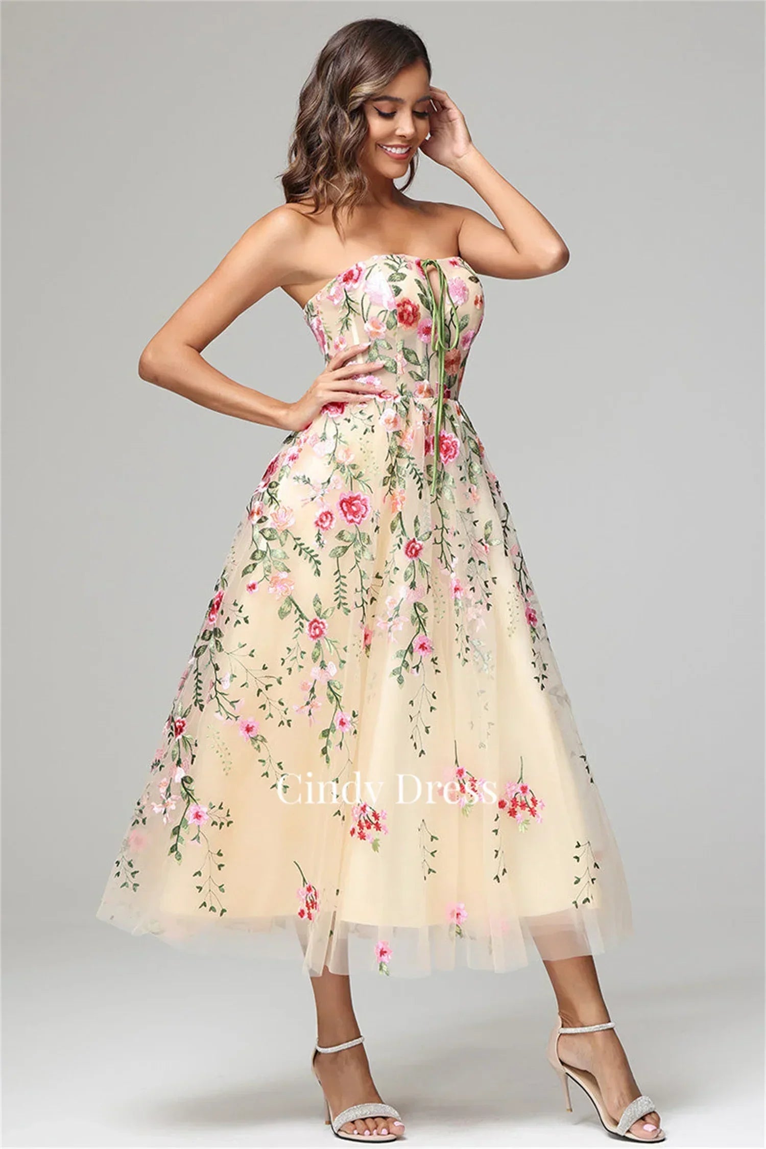 Embroidery flowers off-shoulder elegant Saudi luxury A-line celebrity prom evening dress back view