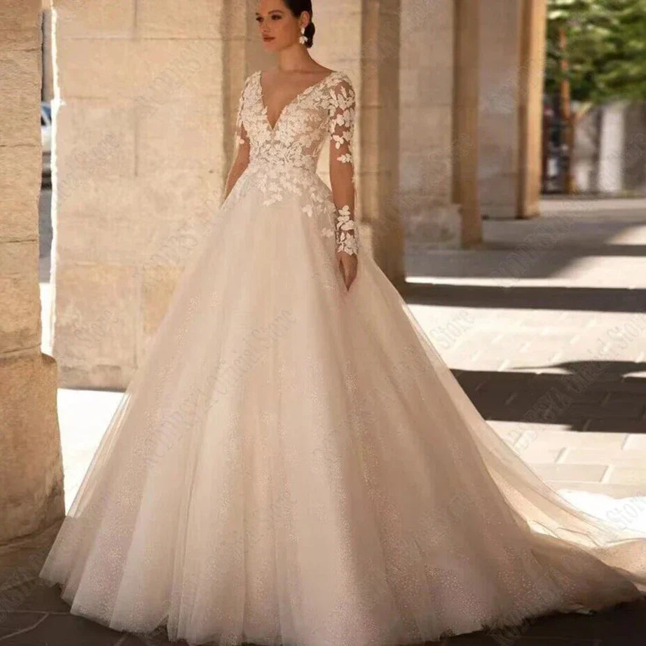 Exquisite long sleeves sexy backless A-line princess tulle lace applique wedding dress bridal gown