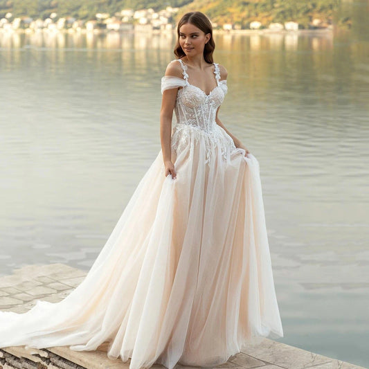 Luxurious Dubai Arabic Wedding Dresses For Women Strapless Sleeveless Pearls Long Train Bridal Gown Robe De Mariée Customized