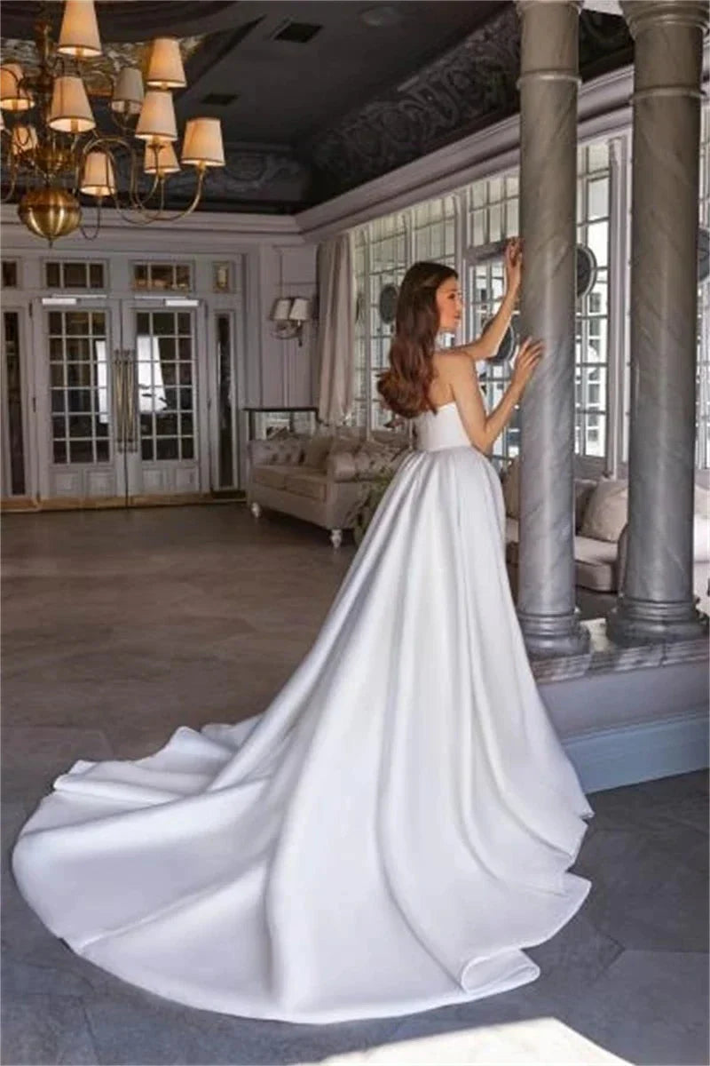 Sexy White Strapless Satin Wedding Dresses for Bride A Line Simple Bride Dress with Slit Train vestidos Long Beach Wedding Gowns