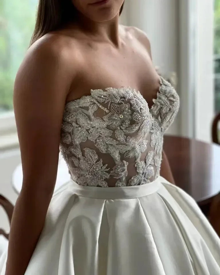 customized Elegant Wedding Dresses Ball Gown Simple Satin Sleeveless Sweetheart Beads Lace Bride Gown Vestidos De Novia