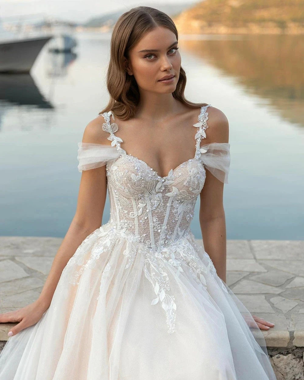 Luxurious Dubai Arabic Wedding Dresses For Women Sweetheart Sleeveless With Pearls Big Bow Long Train Bridal Gown Robe De Mariée