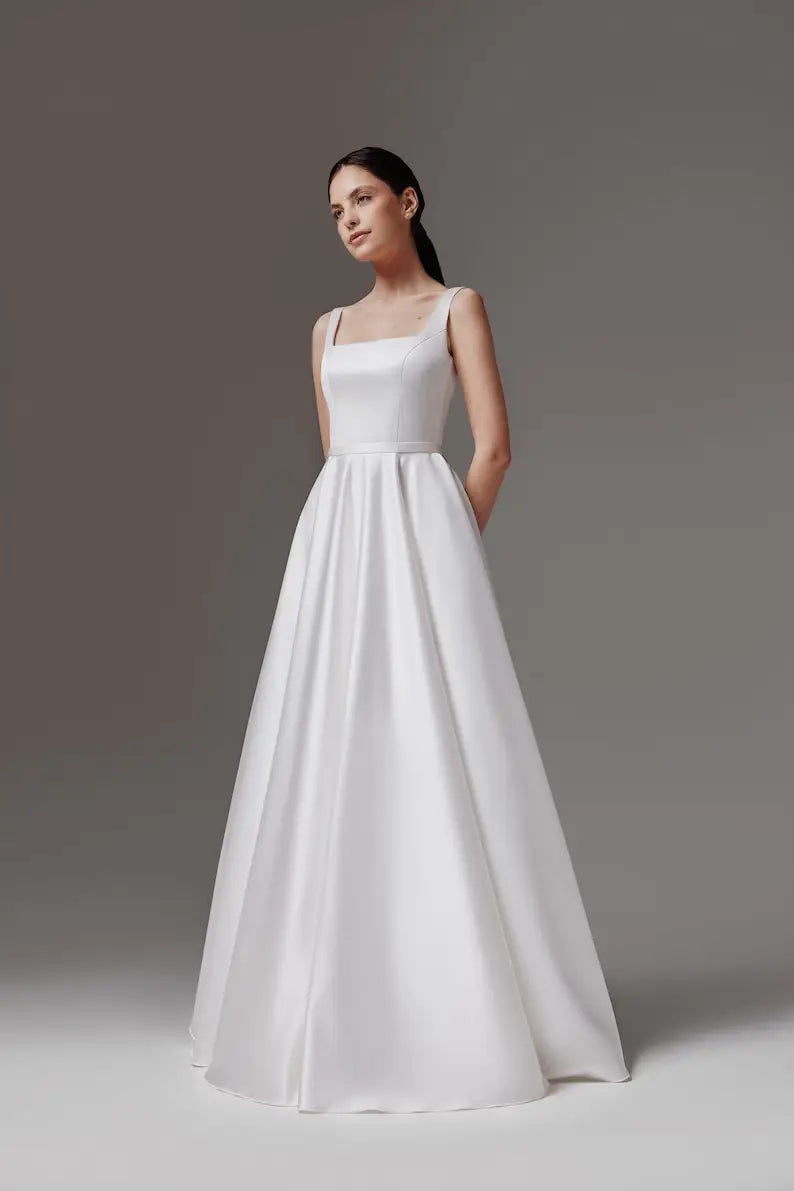 Elegant A Line Wedding Dresses Modern Princess Bridal Dress White Satin Backless Women Formal Wedding Gown Customized