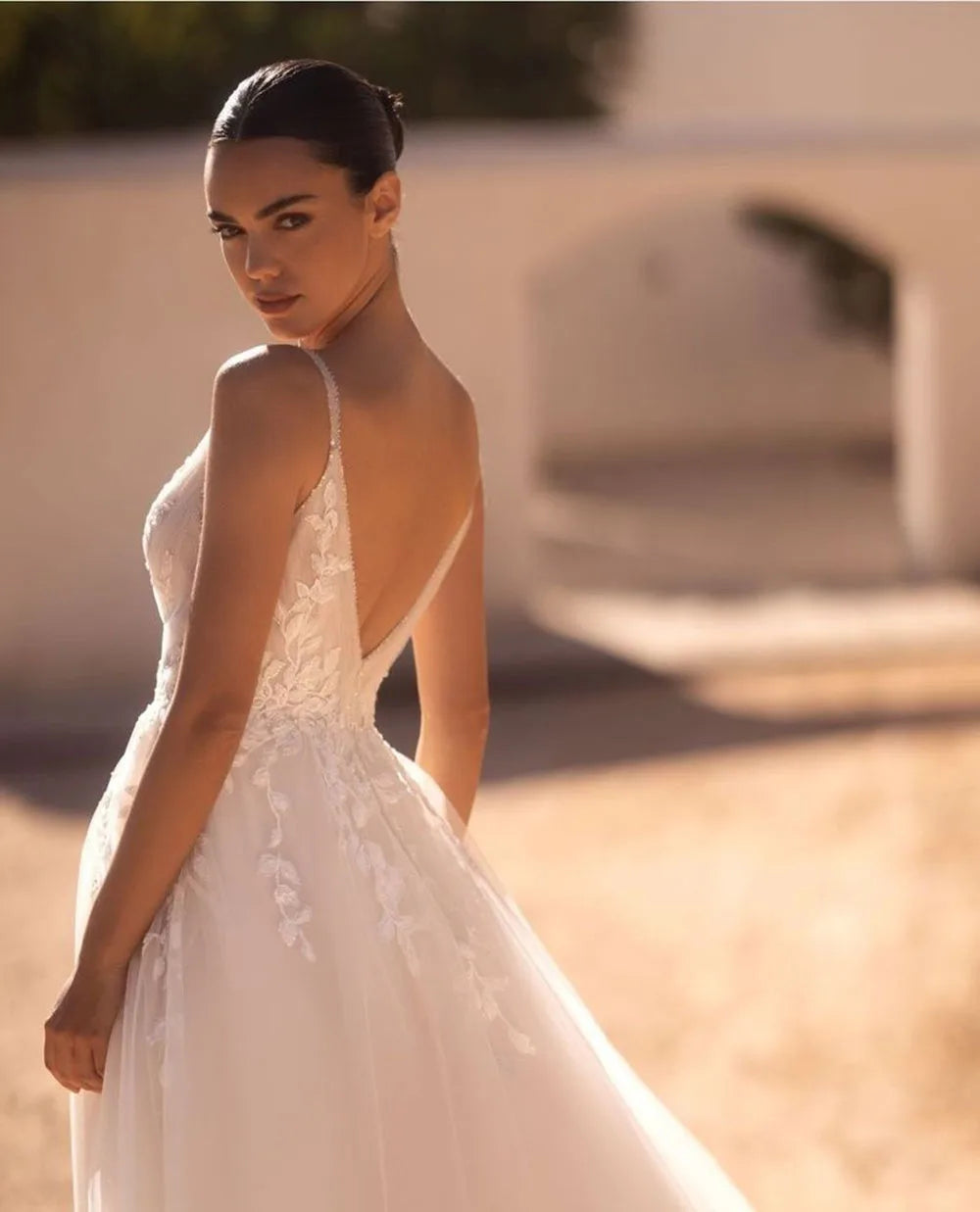 Graceful Ivory Boho Wedding Dresses Backless Appliqued Lace Princess Tulle Bridal Gowns vestido de novia Bride Dress