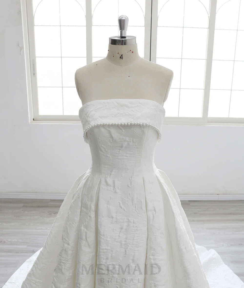 New Strapless Court Train Ball Gown Jacquard Satin Wedding Dress 2025