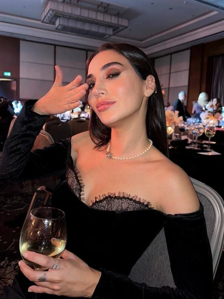 Elegant off-shoulder velvet black lace long sleeves sexy patchwork bodycon evening party dress close-up