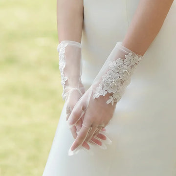 Short Bridal Gloves Pearl Wristband Wedding Glove For Women Girl Gift Party Evening Dress Jewelry Bride Accessories