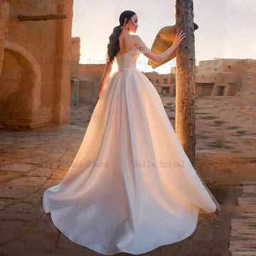 Exquisite Wedding Dresses Off the Shoulder A-Line Bridal Ball Gowns Sweetheart Neck with Sequined Pearls Satin Robe De Mariée