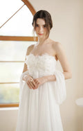 For pregnant brides - detail