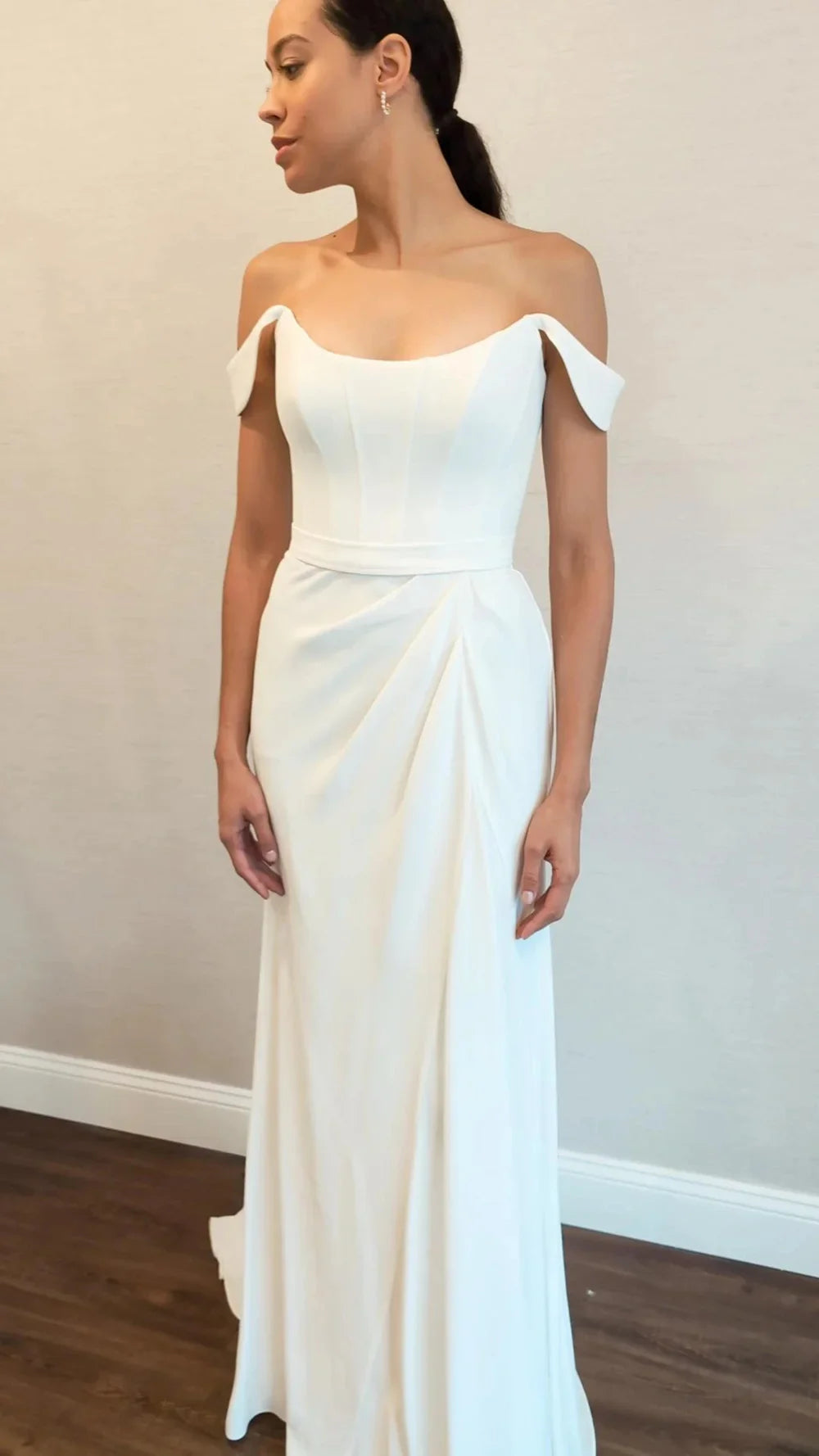 White Mermaid Wedding Dresses Off Shouder Corset Modern Bridal Dresses Buttons Women Evening Wedding Gown Customized