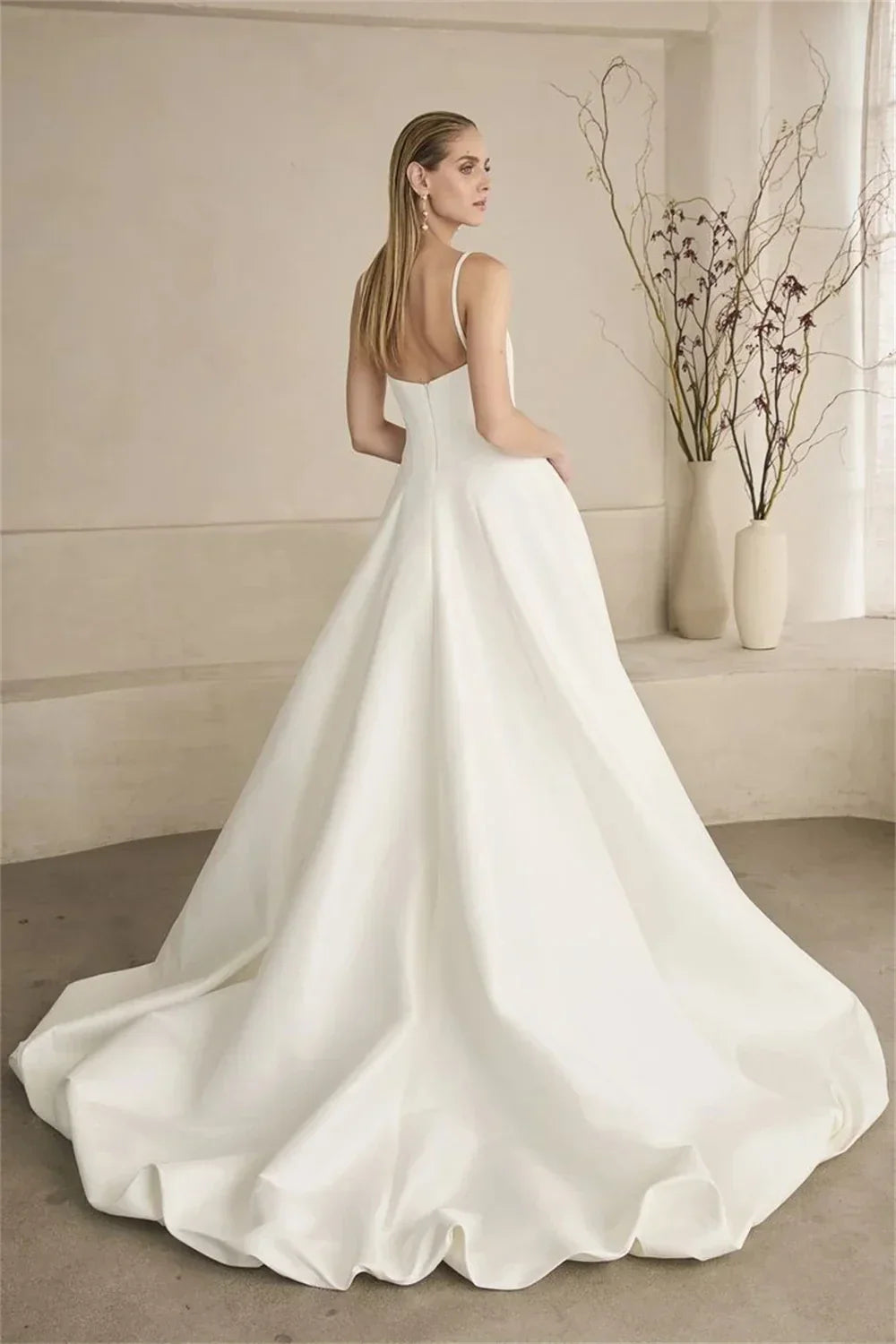 Simple A-Line Wedding Dresses 2026 Spaghetti Strap V-neck Sleeveless Soft Satin Princess Bridal Gowns vestidos de novia