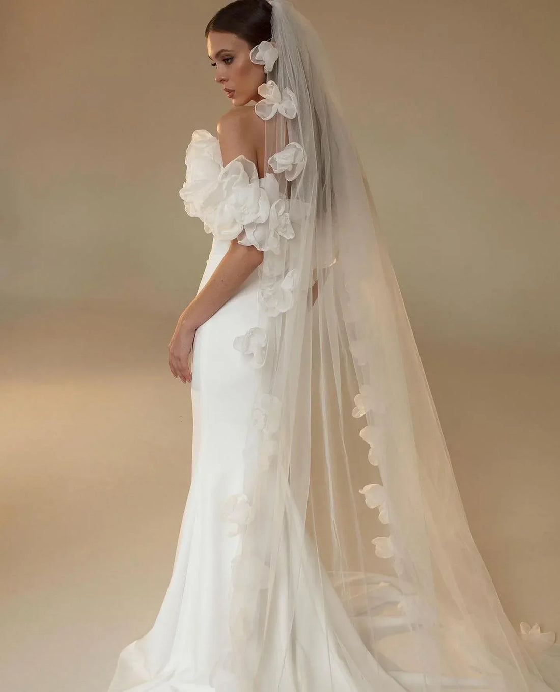 Elegant Off The Shoudler Handmade Flower Sheath Mermiad Wedding Dresses Custom Made Formal Party Grown Rode De Morrie