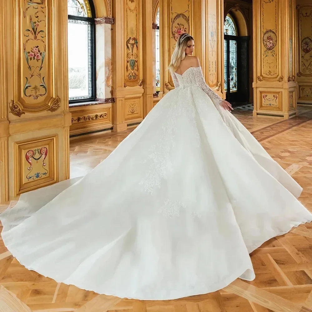 customized luxurious Long Sleeves Wedding dress Off Shoulder Beading Sparking Appplique Lace Bride Dress Women vestidos de novia