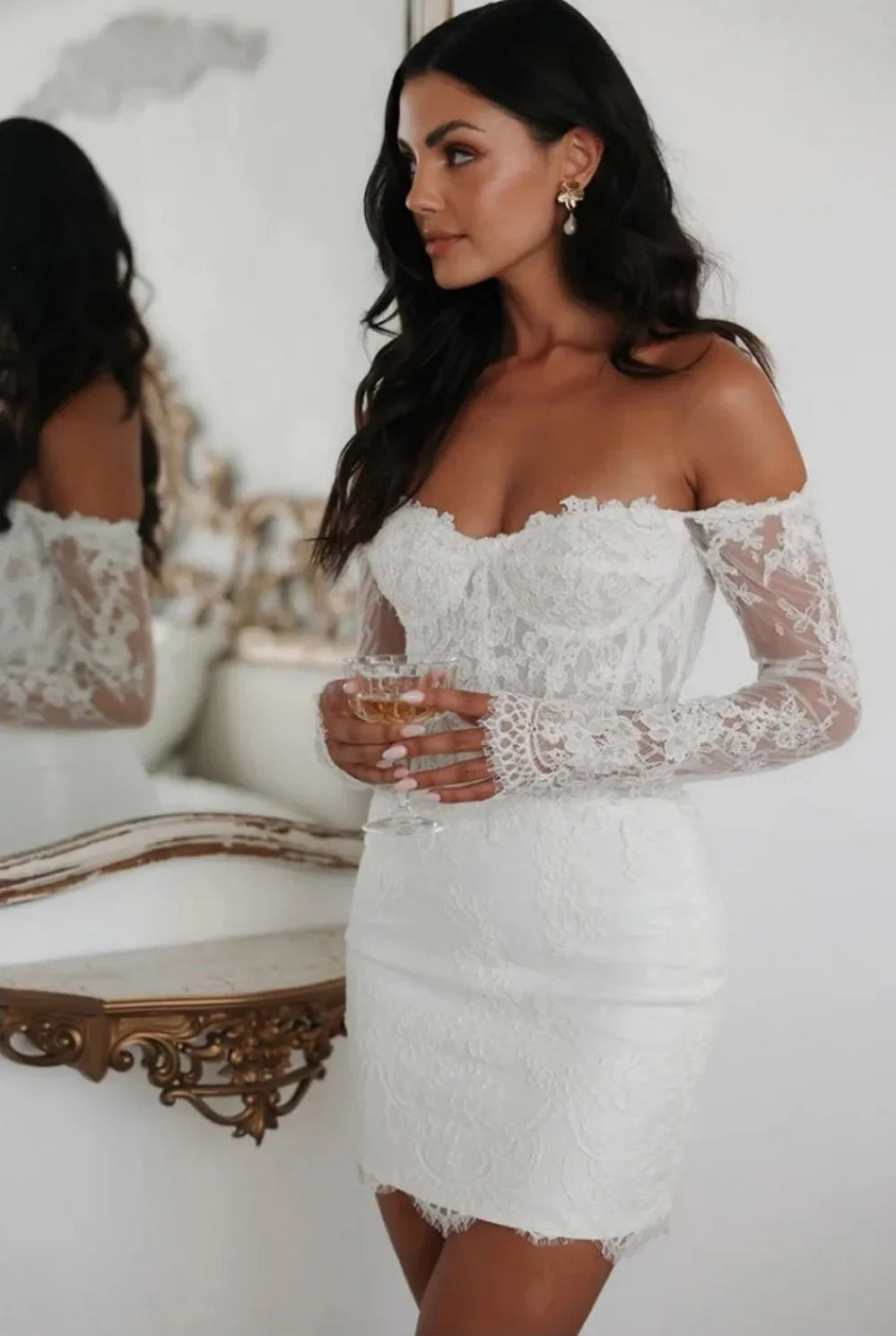 Classic A-line short wedding dress 2026 off-the-shoulder flowers embroidery lace bride party gown