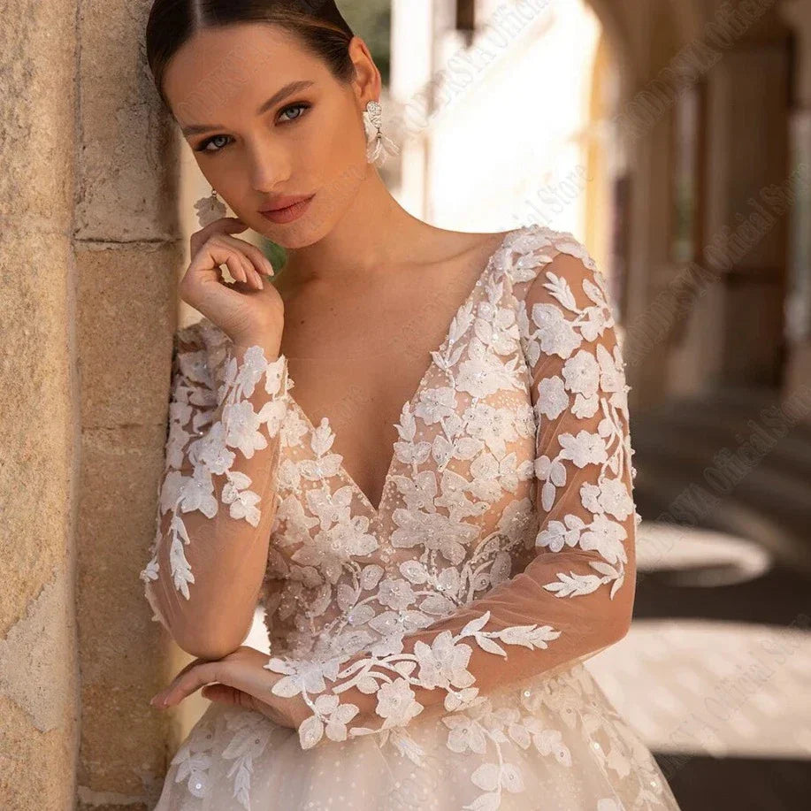 Long sleeves sexy backless princess tulle A-line lace exquisite wedding dress bridal gown ivory