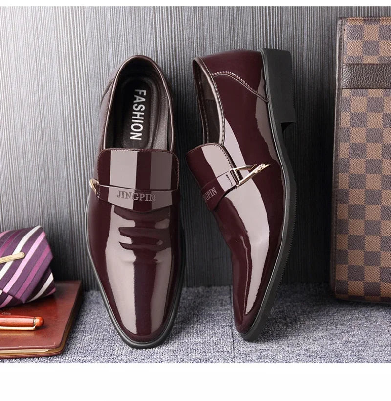 Men Dress Leather Shoes Slip on Patent Leather Mens Casual Oxford Shoe Moccasin Glitter Male Footwear Pointed Toe Shoes for Men