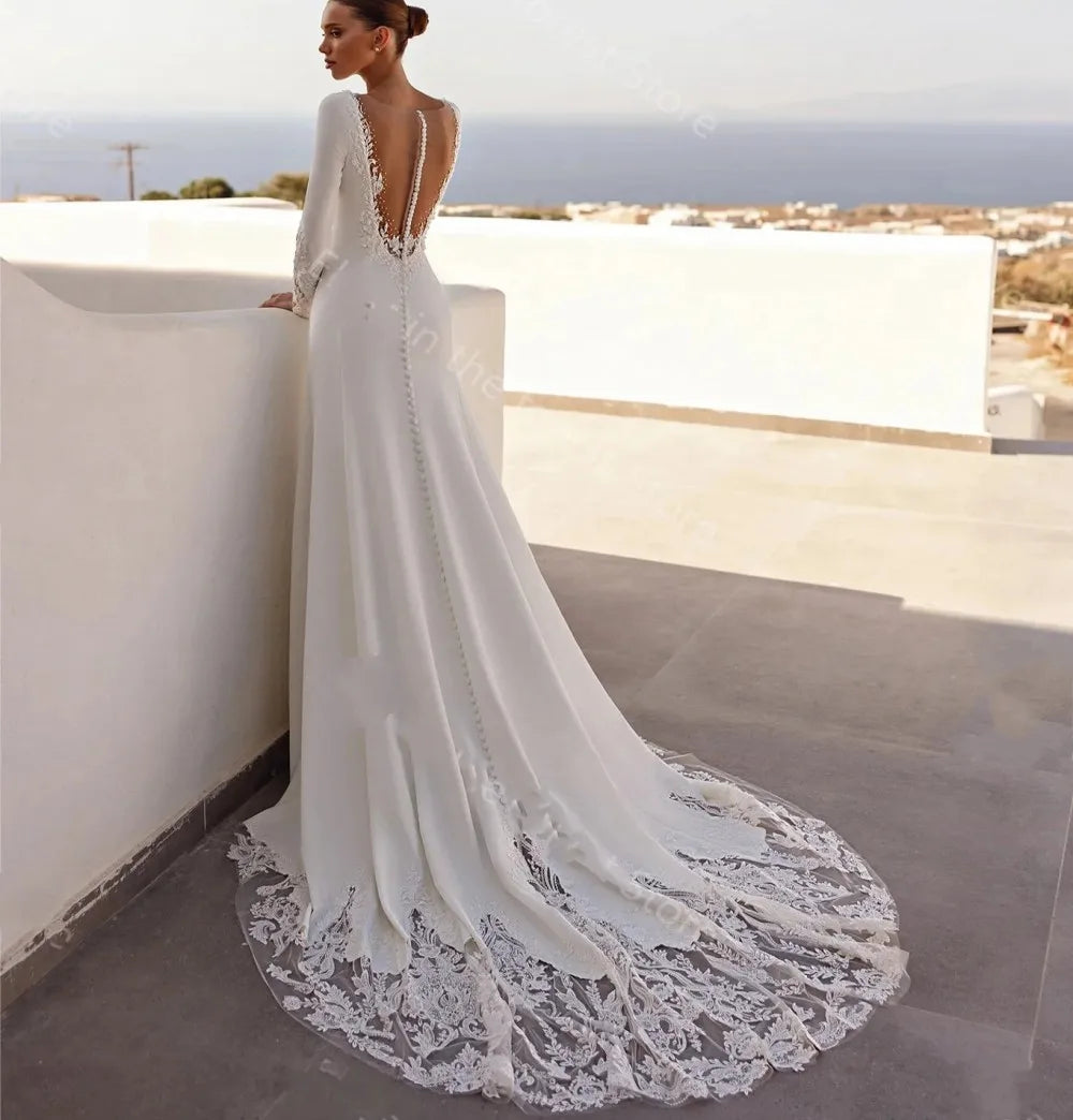 Luxury Mermaid Wedding Dress 2026 Boat Neck Long Sleeves Illusion Back Buttons Sequined Lace Applique Bride Bridal Gowns
