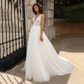 Customized Boho Wedding Dresses A Line V Neck Tulle Backless Bridal Gown Sleeveless Lace Appliques Formal Wedding Gowns
