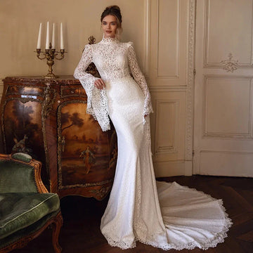 Elegant lace dress - front