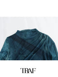Long sleeve silk mesh elegant slim vintage midi autumn woman dress close-up