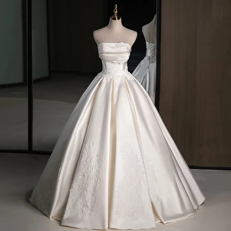 Customized Elegant Champagne Lace Satin Wedding Dress Ball Suit Strapless Sleeveless Backless Floor Length Long Wedding