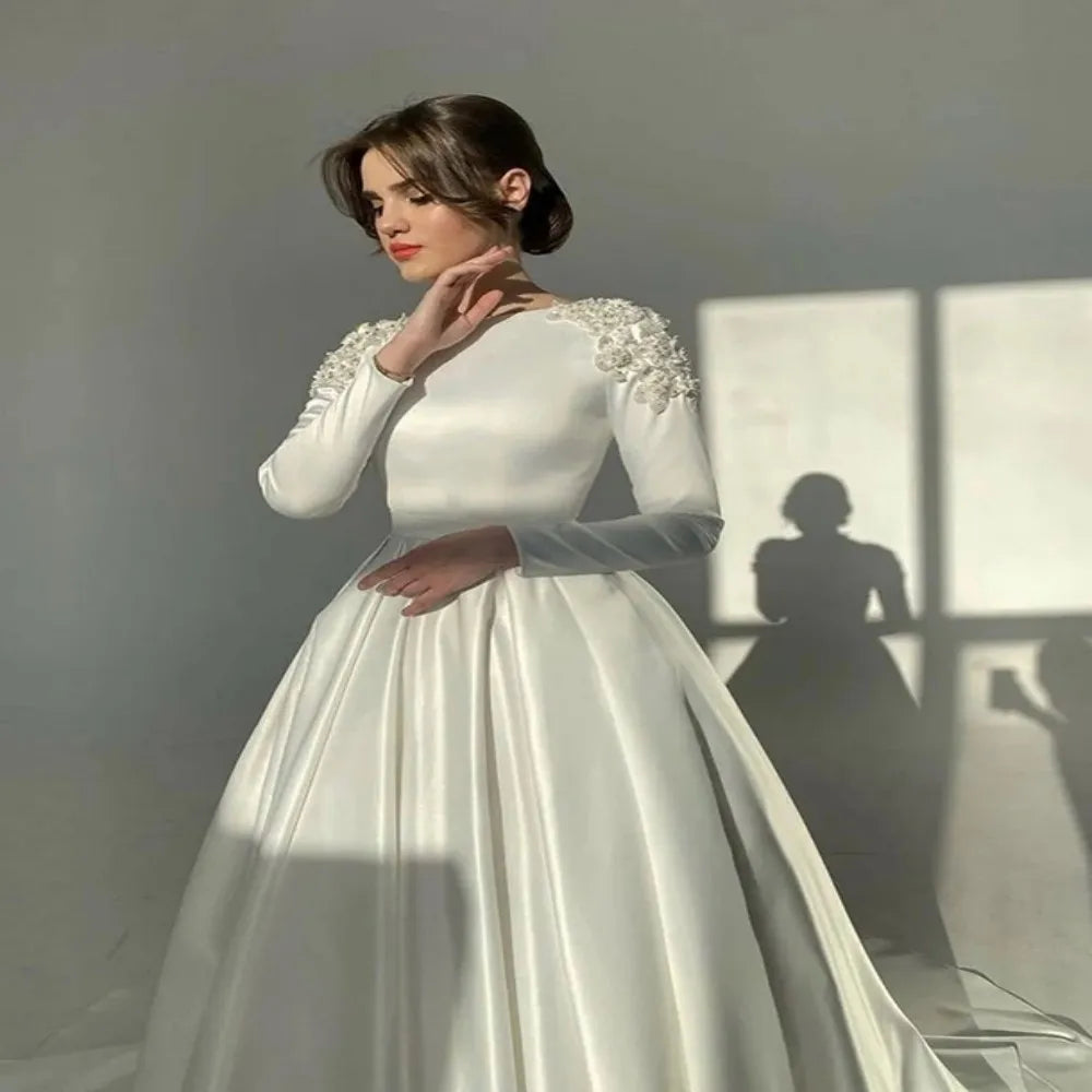 Muslim Long Sleeves Weding Dresses A Line Detachable Train Dubai Arabic Bridal Gowns For Women With Beaded Hijab Robe De Soirée