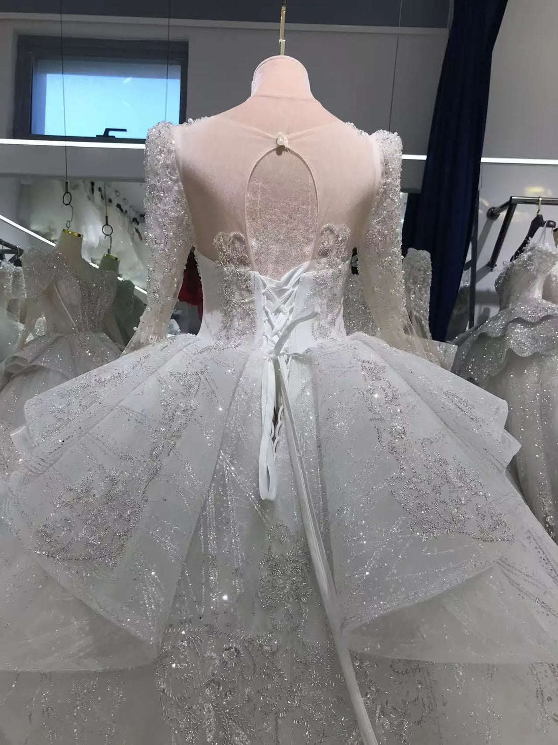 Kisswhite Bridal Xlove Collection Customized Glitters Crystals Luxury Ball Gown Bridal Dresses