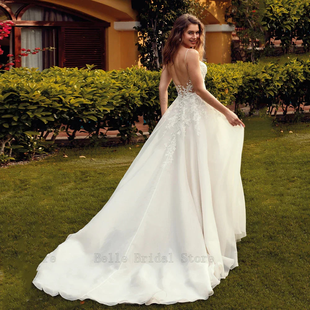 Sexy Spaghetti Strap Wedding Dresses V Neck Sleeveless Bridal Gowns Appliques Sweep Train A-line Tulle Vestidos De Novia