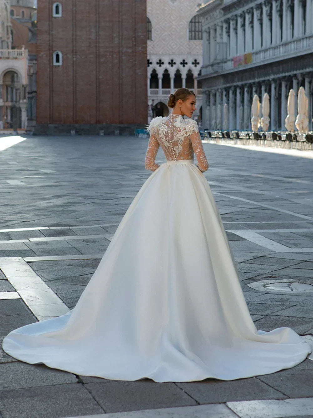 Modest High Collar Wedding Dress Sparkly Sequins Beads Bride Robe Elegant A-line Appiliques Long Bridal Gown Robe De Mariée