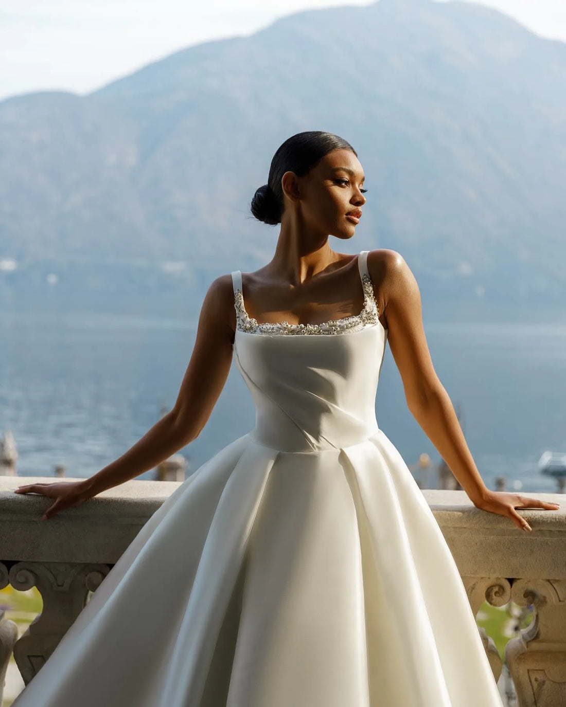 Formal A-Line Wedding Dresses Women Strapless Corset Vintage Bridal Dress Princess WomenLuxury Wedding Gown Customized