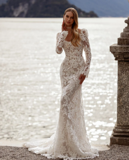 Classic square neck mermaid backless romantic floor-length bridal gown front view