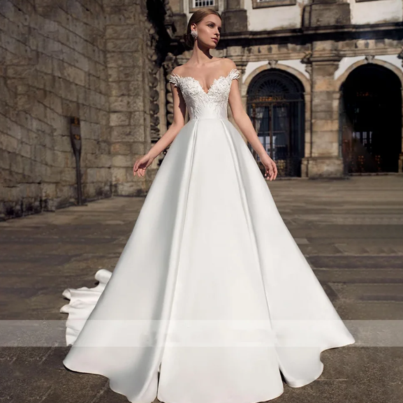 Elegant Satin Wedding Dress Classy Sweetheart Beaded Embroidery Lace Up Wedding Gown Vestidos Novias De Saten