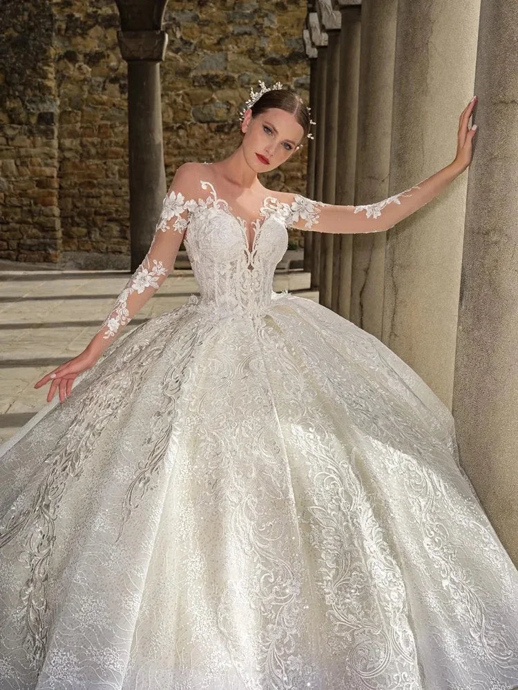 Customized Vintage Puffy Ball Gown Wedding Dress With Lace Appliques O-Neck Full Sleeves - Image 1