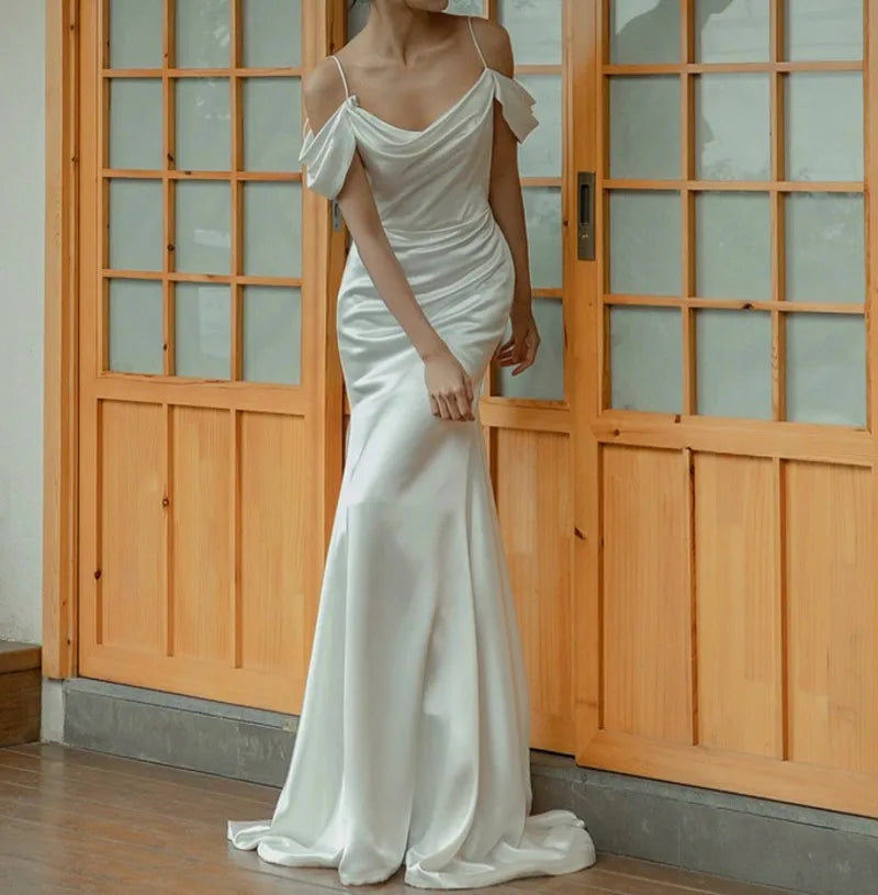 Simple mermaid wedding dress off-the-shoulder straps pleats long satin princess bridal gown boho garden