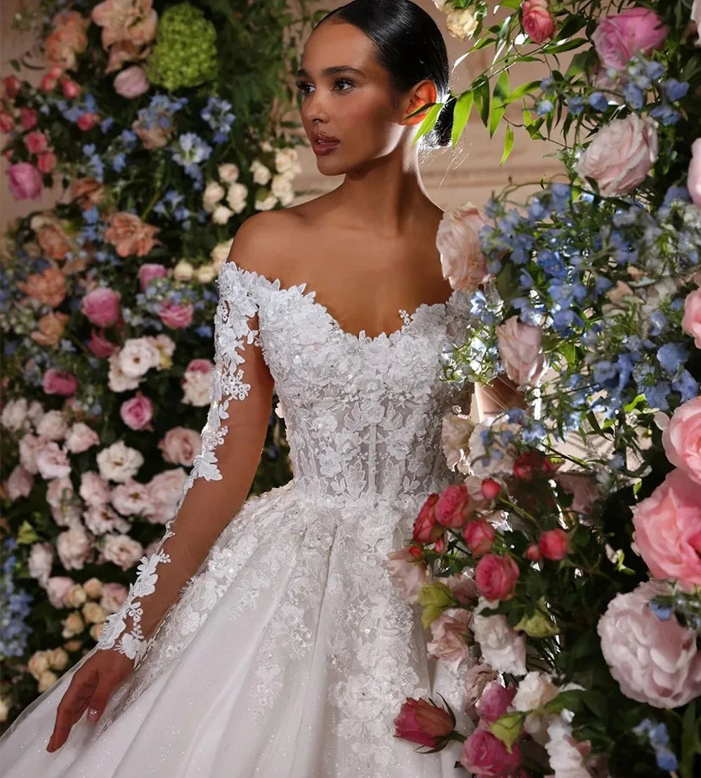 Flowers applique court - side