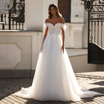 Boho Wedding Dresses Off Shoulder Pleated Tulle Bridal Dress Women Princess Corset Feathers Flower Brides Gown Customized