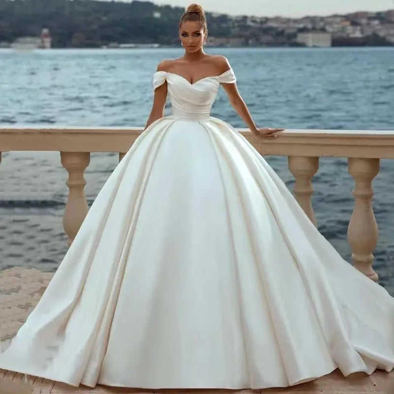 Customized Sexy Off Shoulder Bridal Dresses Satin Lvory A-Line Pleated Simple Princess Wedding Gowns Vestidos De Novia