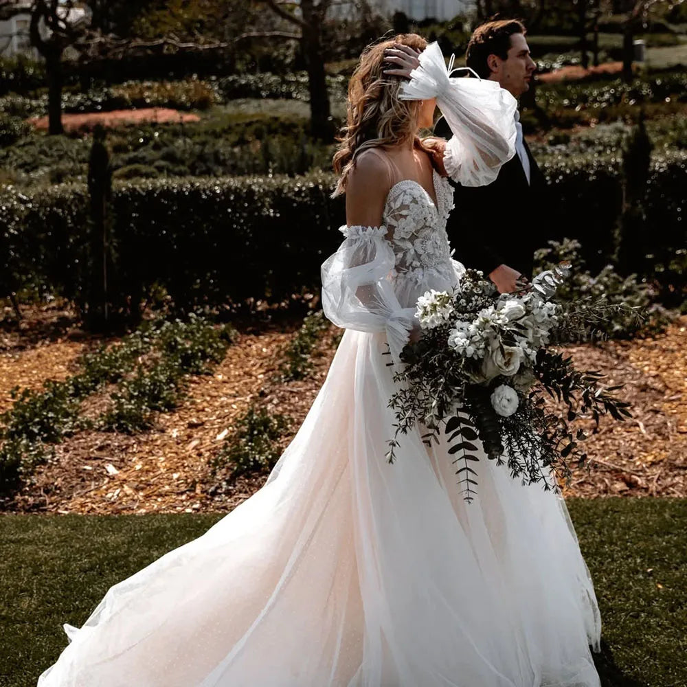Boho Wedding Dresses Puff Sleeves Customized Tulle Off Shoulder Lace Appliques Bohemia Bridal Dress Princess Brides Gown