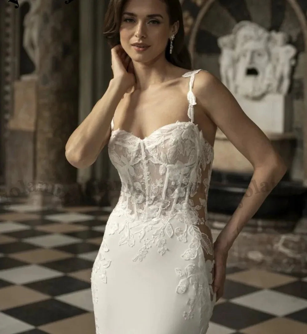 Sexy mermaid wedding dress sweetheart straps lace appliques sleeveless cathedral train bridal gown