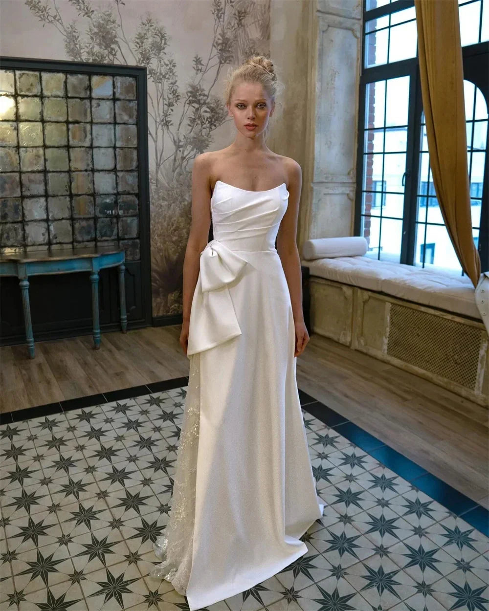 Wedding dress - neckline